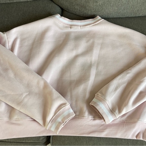 Juniors Girl’s Harper & Ivy “ pretty in pink” sweatshirt, size large - Picture 3 of 3